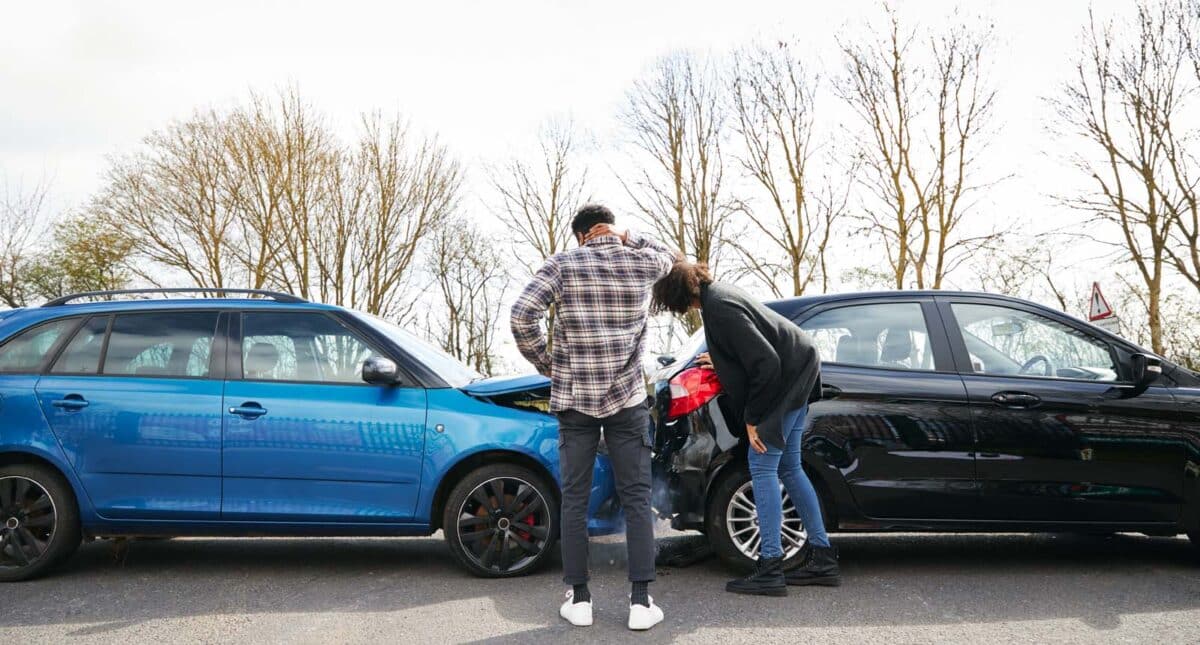 Qué hacer si tienes un accidente con un coche de alquiler